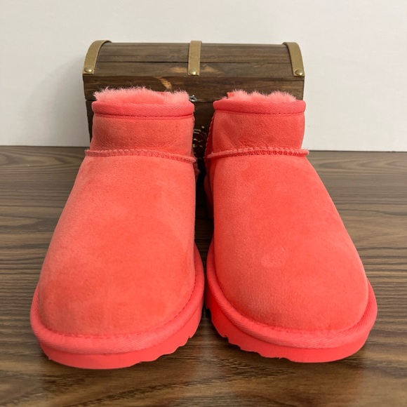 UGG CLASSIC ULTRA MINI PINK SUEDE COMFORT BOOTS SIZE US YOUTH 4 FITS WOMENS 5.5 - Picture 5 of 13